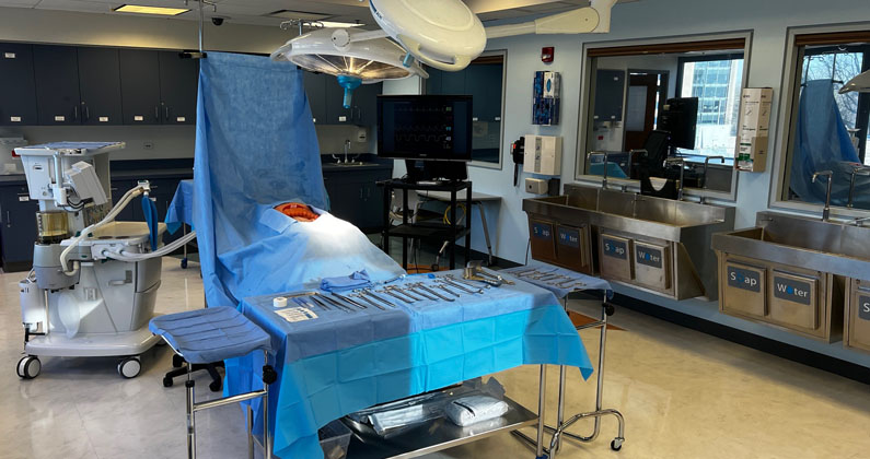 Simulated surgical operating room and equipment within PCOM's CLAC