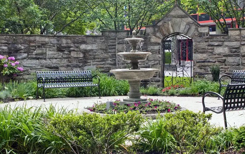 View of the fountain and benches