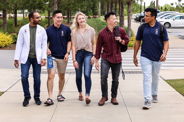 Students tour the Moultrie campus