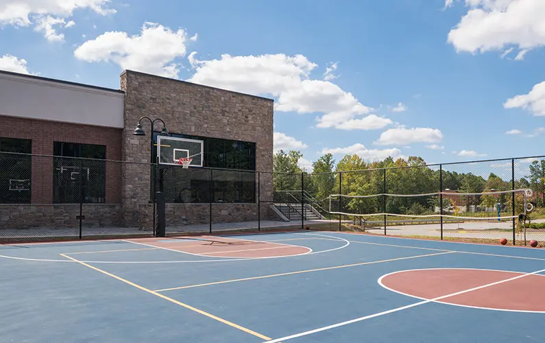 Photo of PCOM Georgia's sports court, basketball hoops, PCOM Georgia PT suite